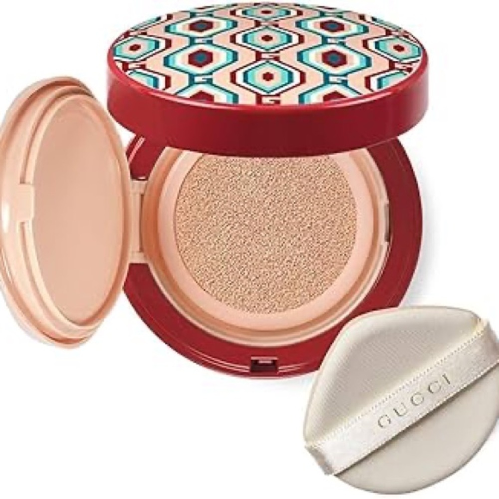 GUCCI Limited Edition**  Cushion De Beaute Foundation Shade 03